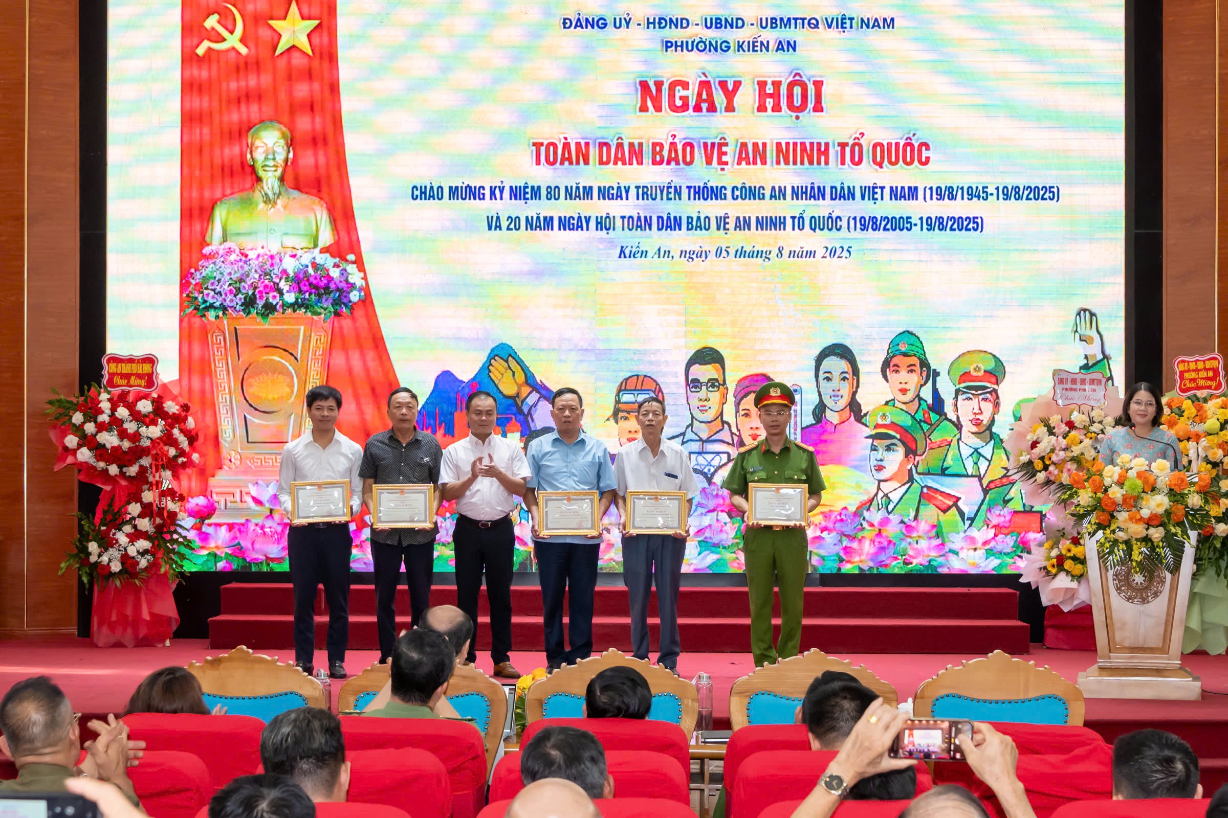 Phường Kiến An tổ chức “Ngày hội toàn dân bảo vệ an ninh Tổ quốc”